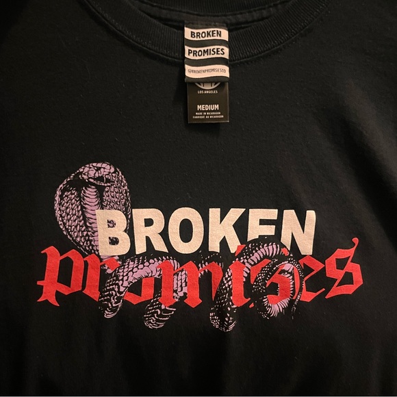 Broken Promises / Santa Cruz - Men’s Medium - Black Long-sleeve Skate Shirt - - Picture 2 of 10